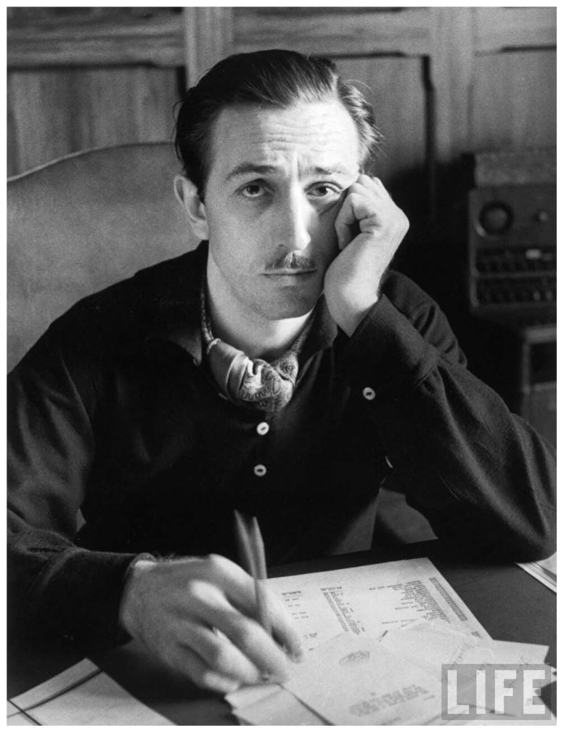 walt-disney-by-alfred-eisenstaedt-1938.jpg