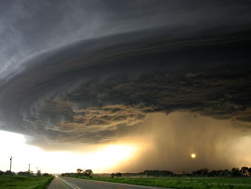 070809_blog.uncovering.org_tempestade_1_small.jpg