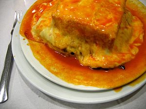 300px-Francesinha_em_Vila_Nova_de_Gaia.jpg