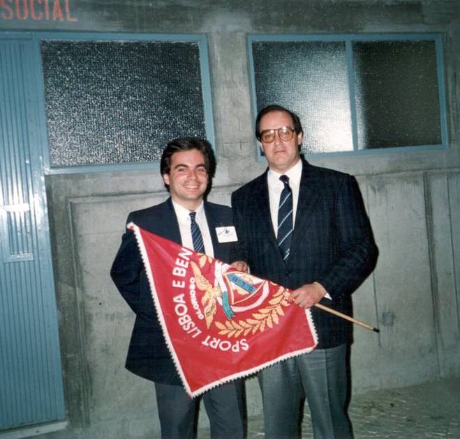 pintodacostacombandeira.jpg