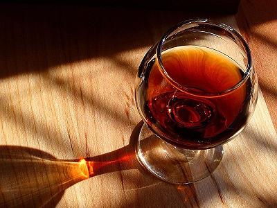 800px-Port_wine paint.JPG